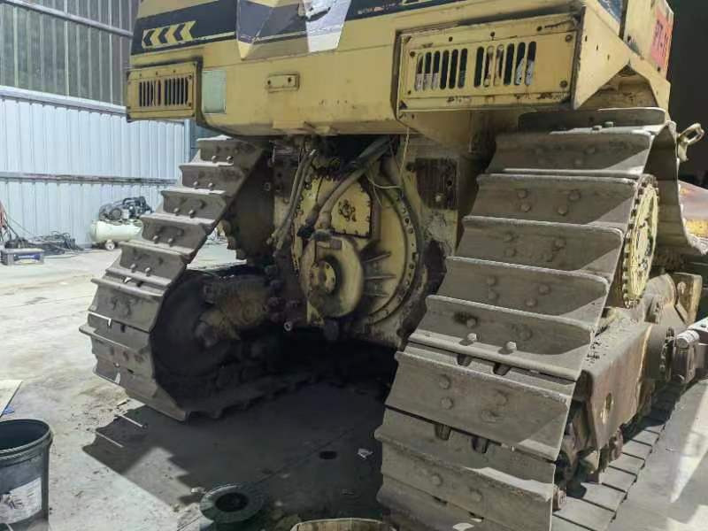 Caterpillar D8R - Buldozer: fotoğraf 3 Caterpillar D8R - Buldozer: fotoğraf 3