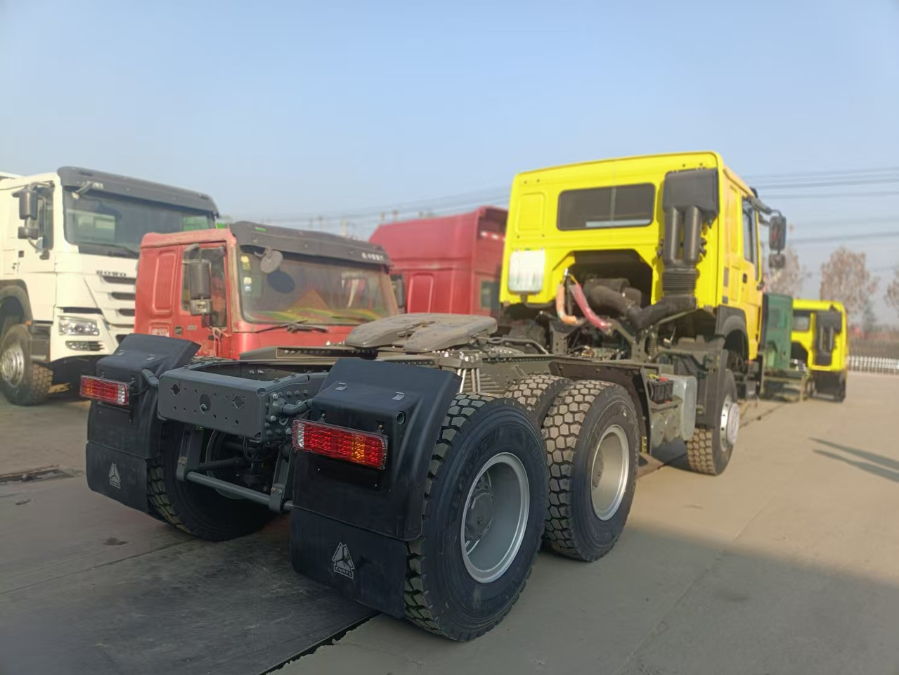 Sinotruk HOWO 430 6*4 Tractor - Çekici: fotoğraf 2 Sinotruk HOWO 430 6*4 Tractor - Çekici: fotoğraf 2