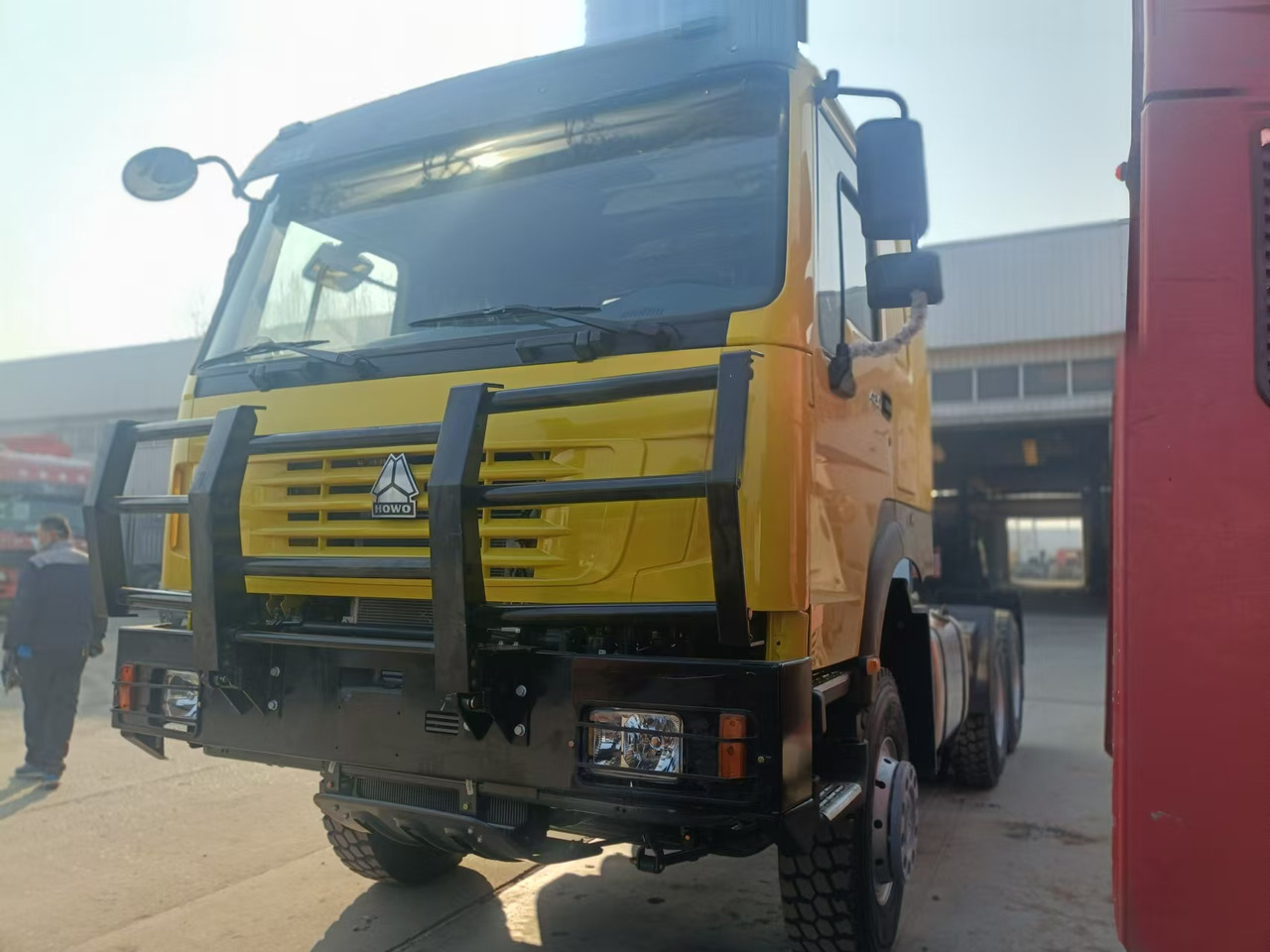 Sinotruk HOWO 430 6*4 Tractor - Çekici: fotoğraf 1 Sinotruk HOWO 430 6*4 Tractor - Çekici: fotoğraf 1