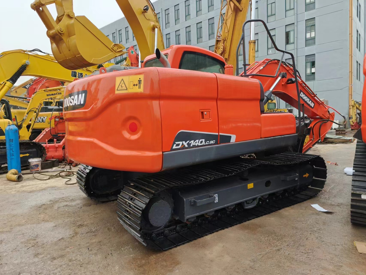 DOOSAN DX140 - Ekskavatör: fotoğraf 1 DOOSAN DX140 - Ekskavatör: fotoğraf 1