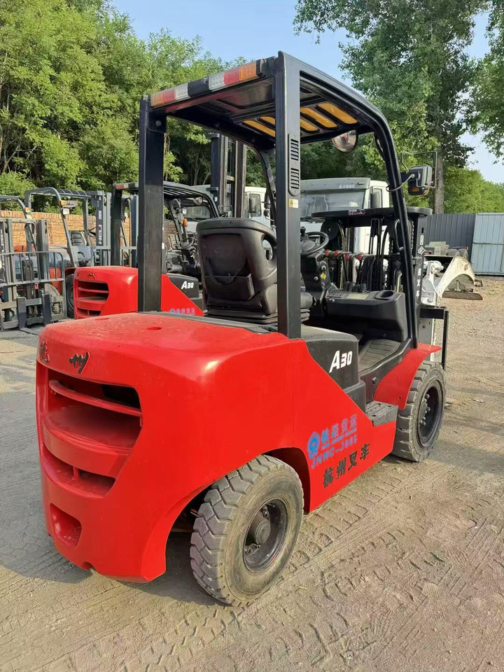 HangCha A30 - Dizel forklift: fotoğraf 5 HangCha A30 - Dizel forklift: fotoğraf 5