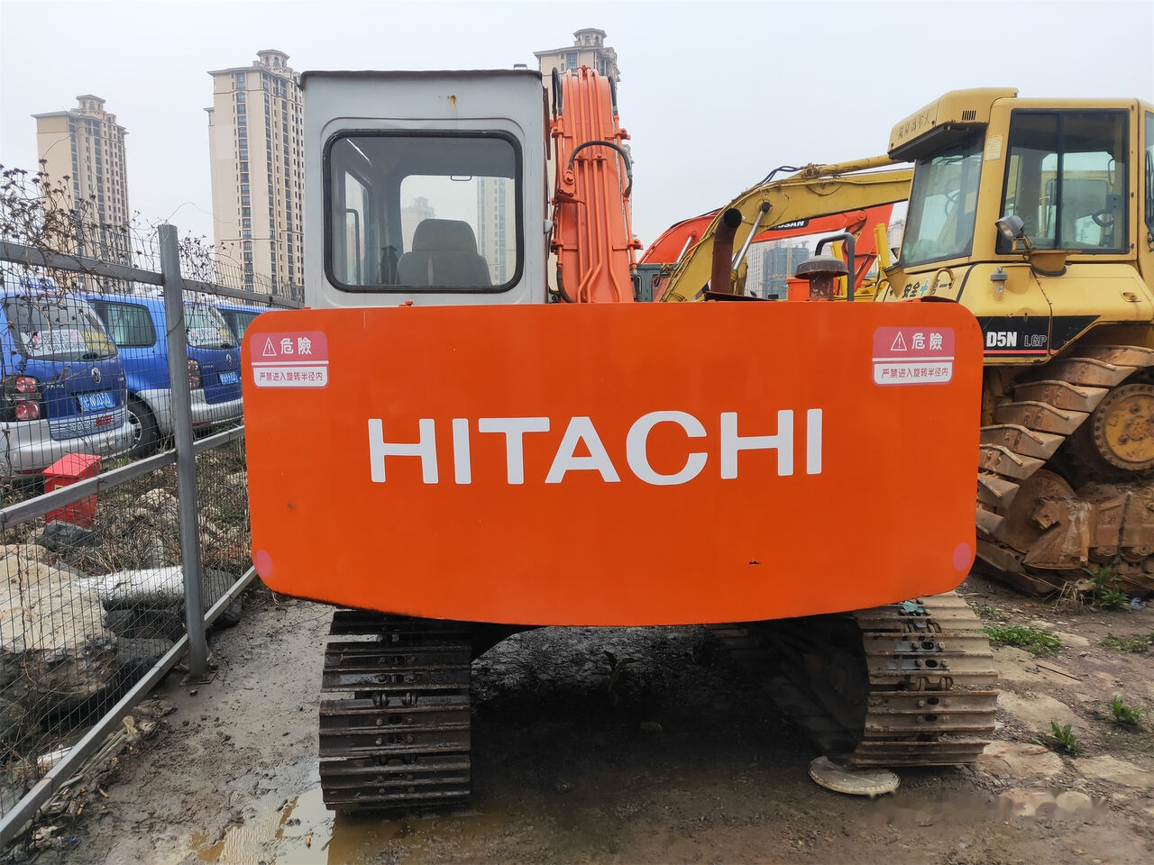 Hitachi EX60 - Paletli ekskavatör: fotoğraf 3 Hitachi EX60 - Paletli ekskavatör: fotoğraf 3