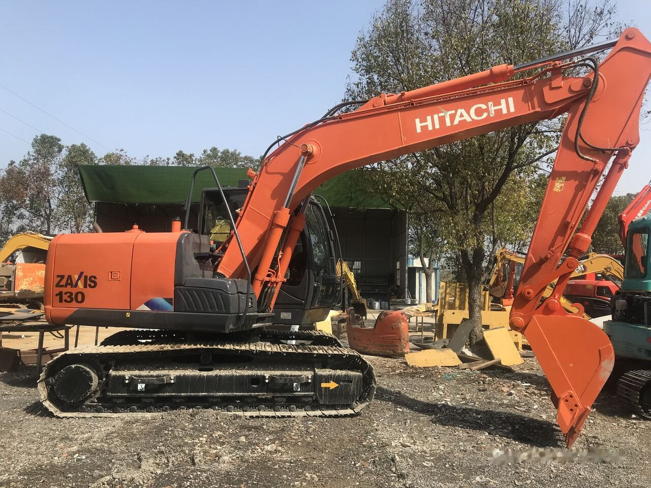 Hitachi ZX130 - Paletli ekskavatör: fotoğraf 4 Hitachi ZX130 - Paletli ekskavatör: fotoğraf 4