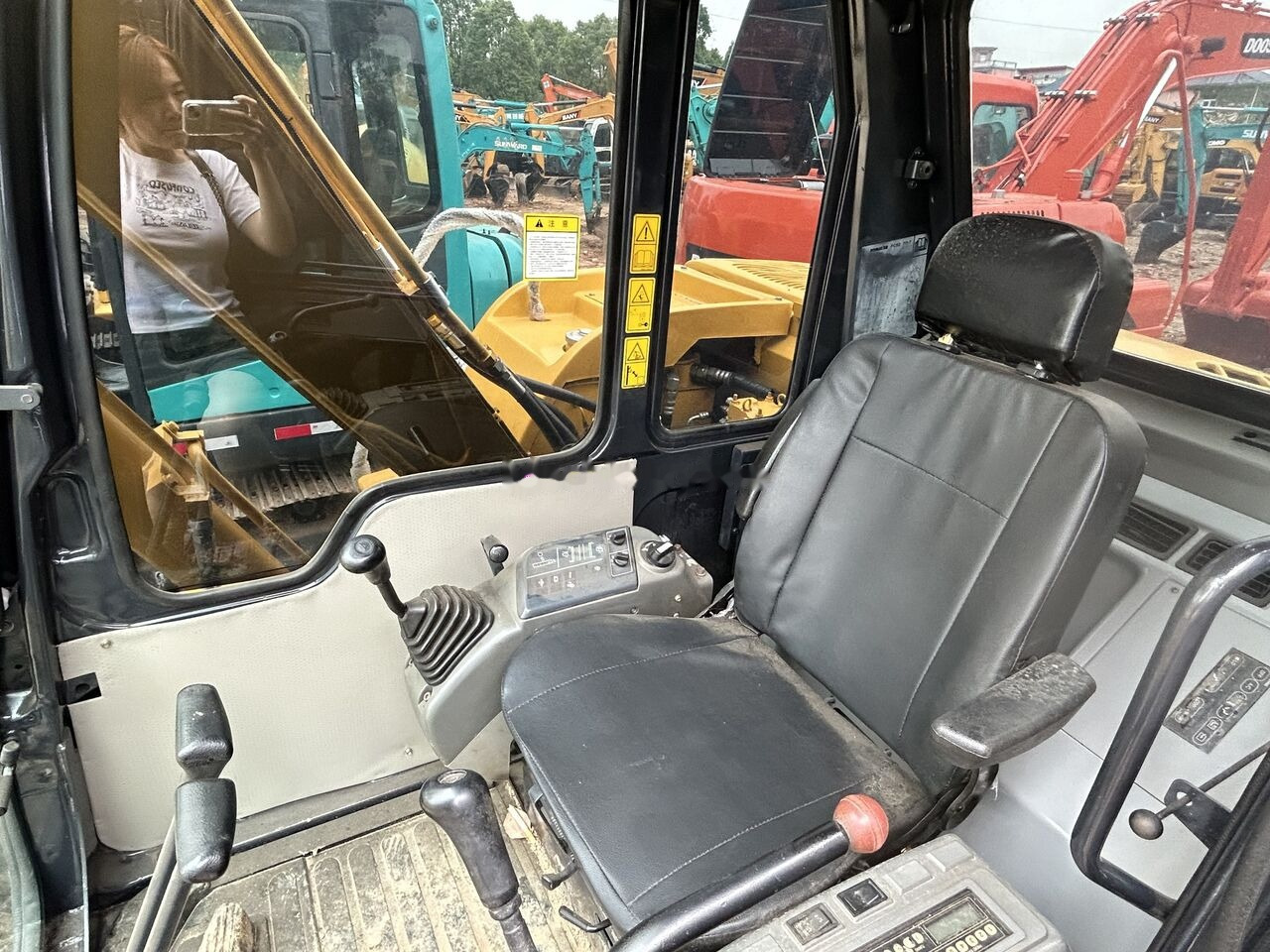 Komatsu PC60 - Paletli ekskavatör: fotoğraf 3 Komatsu PC60 - Paletli ekskavatör: fotoğraf 3