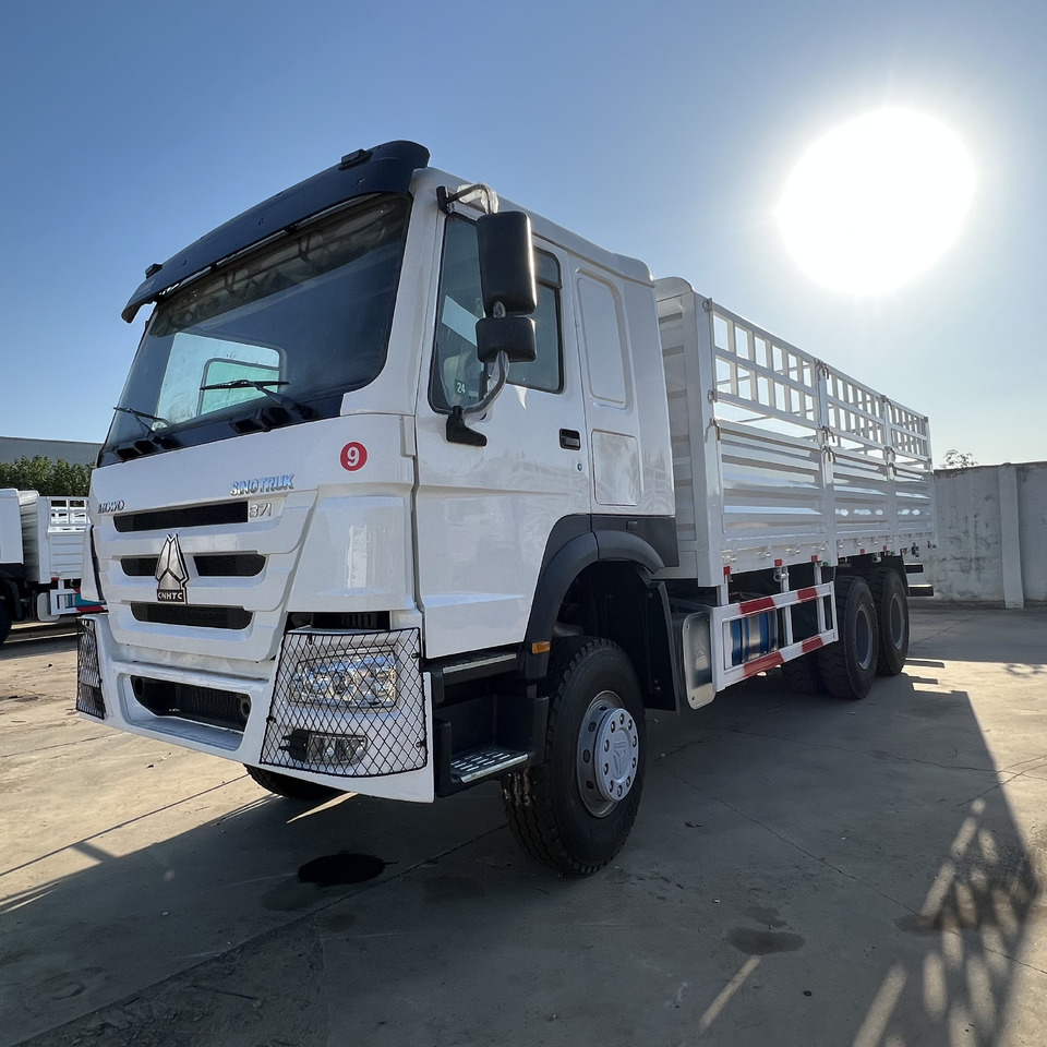 Sinotruk HOWO 371 6*4 Fence truck - Sal/ Açık kasa kamyon: fotoğraf 1 Sinotruk HOWO 371 6*4 Fence truck - Sal/ Açık kasa kamyon: fotoğraf 1