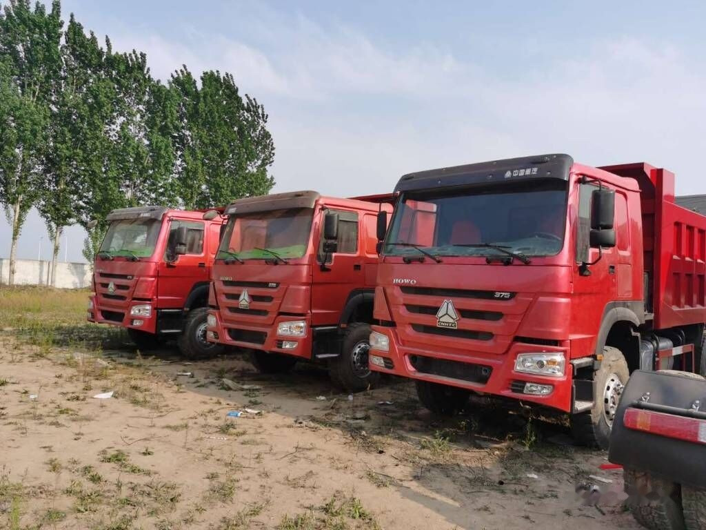 Sinotruk HOWO 6*4 Dump truck - Damperli kamyon: fotoğraf 1 Sinotruk HOWO 6*4 Dump truck - Damperli kamyon: fotoğraf 1