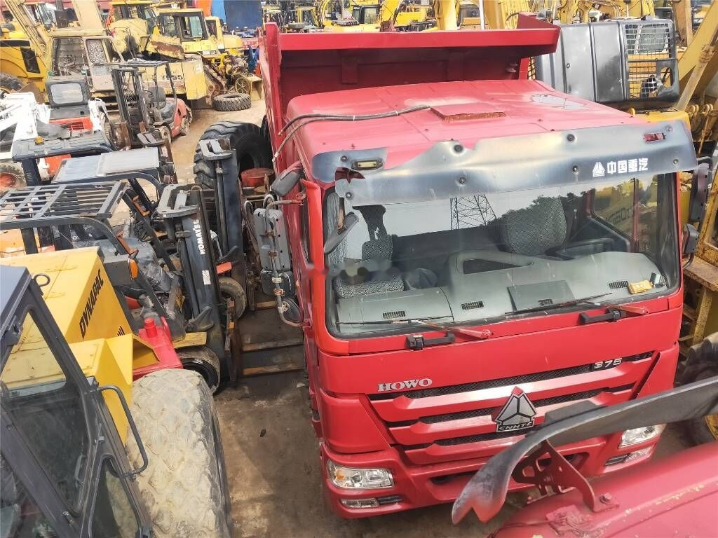 Sinotruk HOWO 8*4 Dump truck - Damperli kamyon: fotoğraf 2 Sinotruk HOWO 8*4 Dump truck - Damperli kamyon: fotoğraf 2