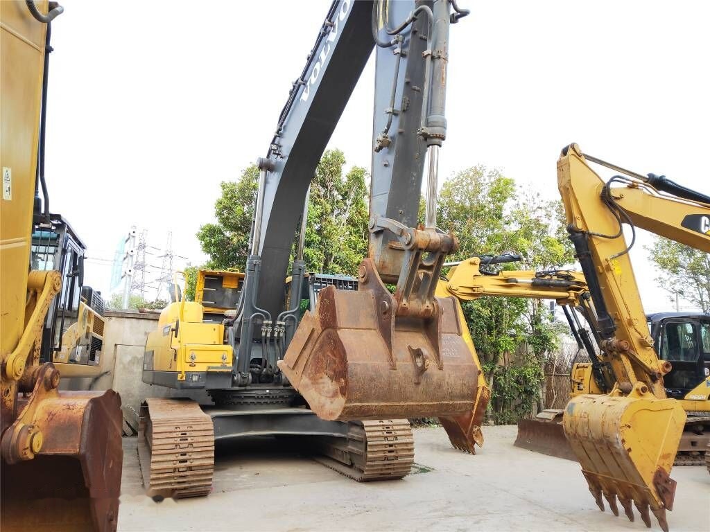 Volvo EC 380 D L - Paletli ekskavatör: fotoğraf 2 Volvo EC 380 D L - Paletli ekskavatör: fotoğraf 2