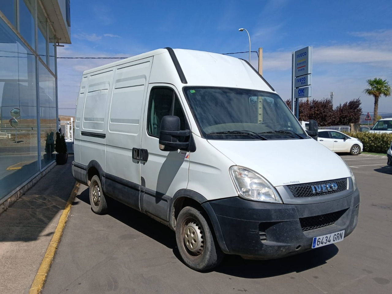 Furgón IVECO 35S13 V 10m3 - Panelvan: fotoğraf 3 Furgón IVECO 35S13 V 10m3 - Panelvan: fotoğraf 3