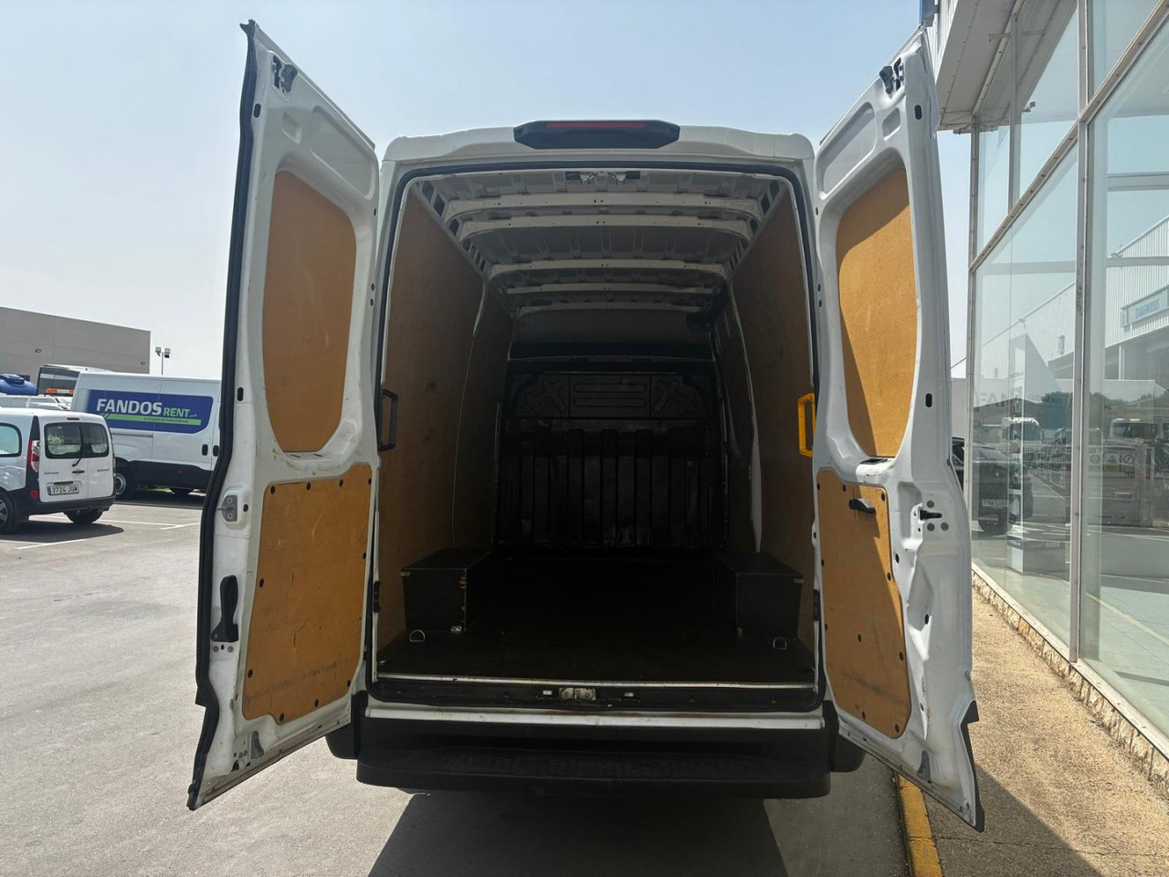Furgón IVECO 35S14 V 12m3 - Panelvan: fotoğraf 5 Furgón IVECO 35S14 V 12m3 - Panelvan: fotoğraf 5