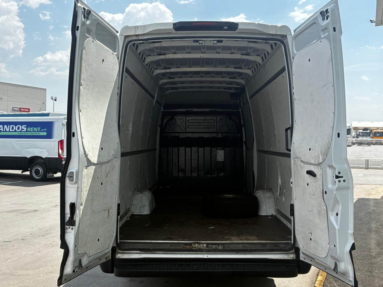 Furgón IVECO 35S14 V 16m3 - Panelvan: fotoğraf 5 Furgón IVECO 35S14 V 16m3 - Panelvan: fotoğraf 5