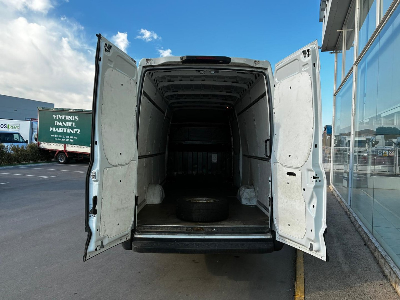 Furgón IVECO 35S14 V 16m3 - Panelvan: fotoğraf 5 Furgón IVECO 35S14 V 16m3 - Panelvan: fotoğraf 5