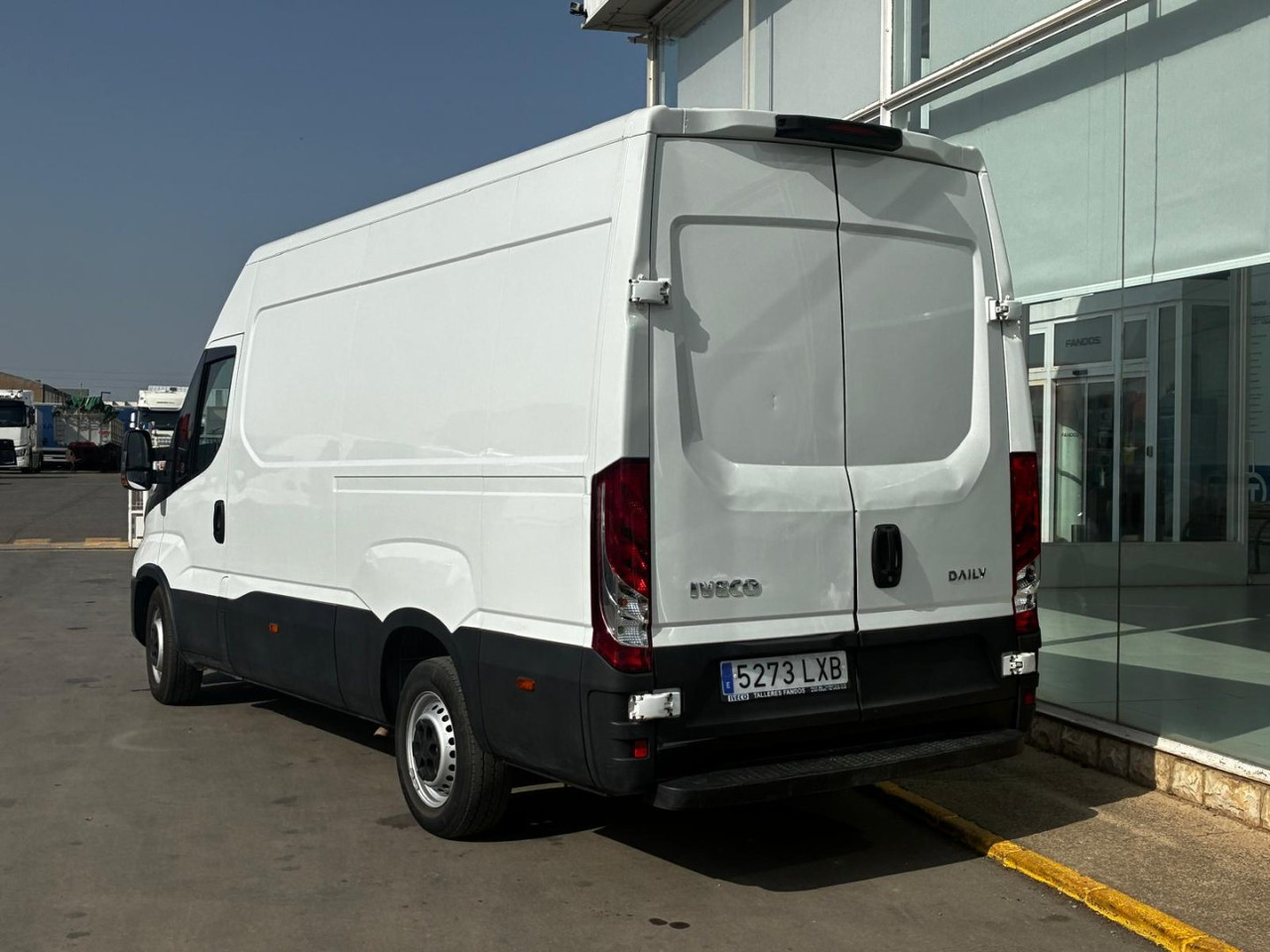 Furgón IVECO 35S16 V 12m3 - Panelvan: fotoğraf 4 Furgón IVECO 35S16 V 12m3 - Panelvan: fotoğraf 4