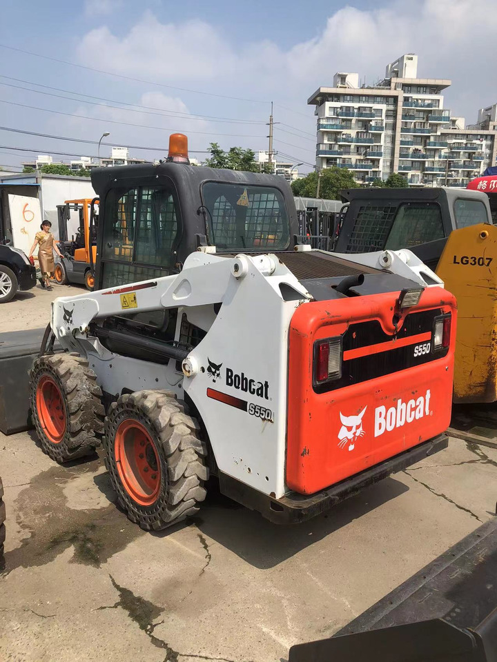 BOBCAT S550 - Mini yükleyici: fotoğraf 3 BOBCAT S550 - Mini yükleyici: fotoğraf 3