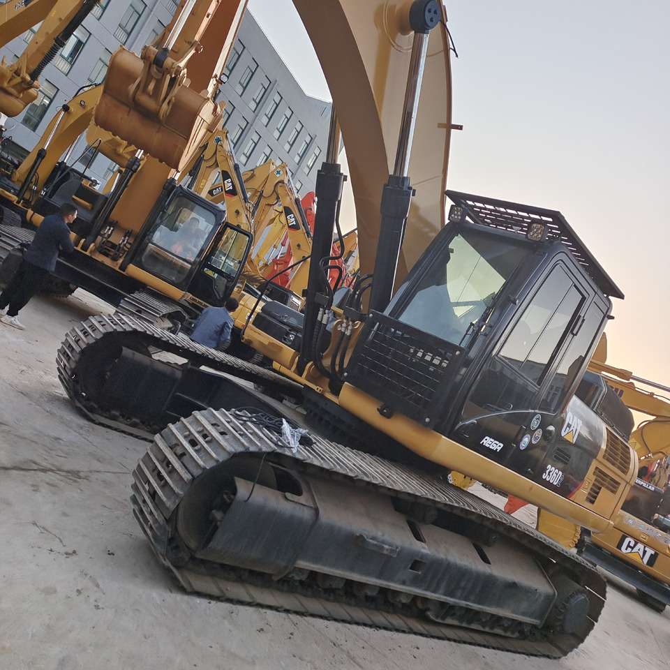 CAT 336D2L - Paletli ekskavatör: fotoğraf 1 CAT 336D2L - Paletli ekskavatör: fotoğraf 1