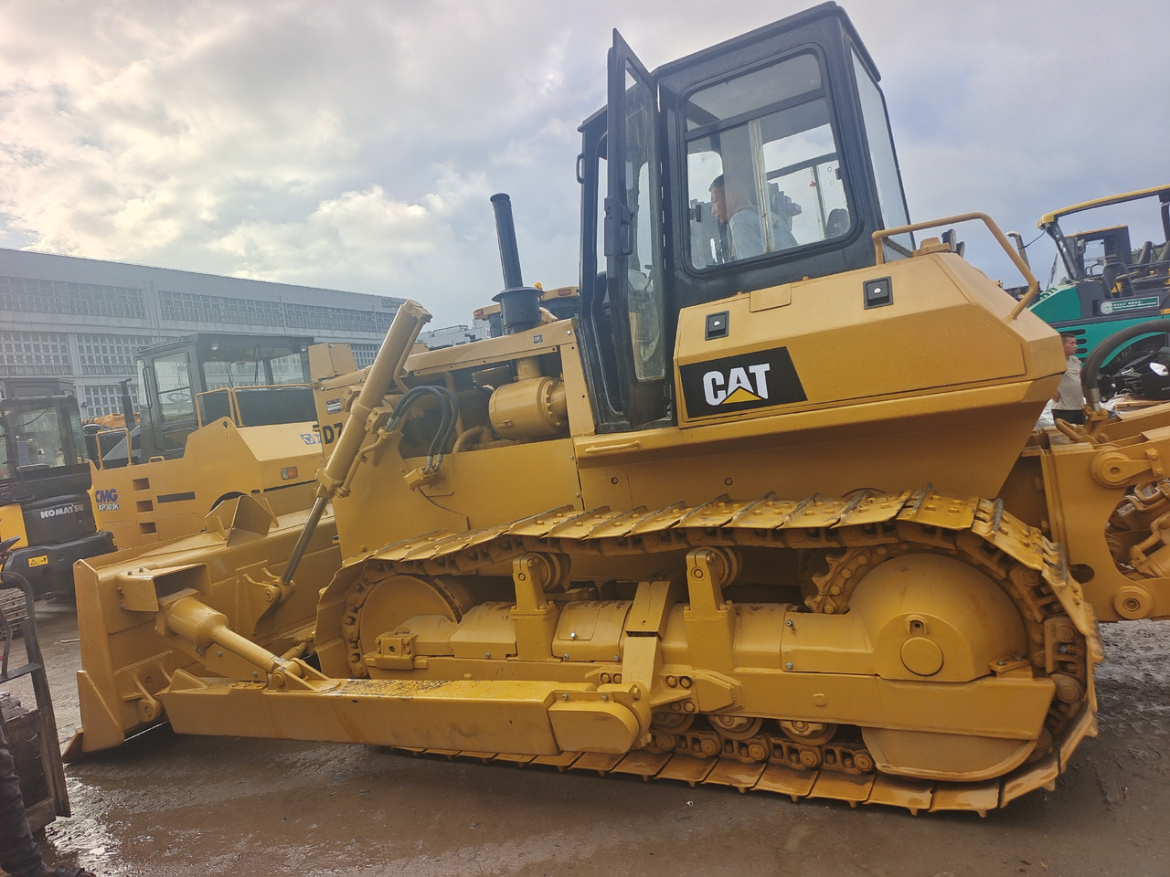 CAT D7G D6G D6R D8T - Buldozer: fotoğraf 1 CAT D7G D6G D6R D8T - Buldozer: fotoğraf 1