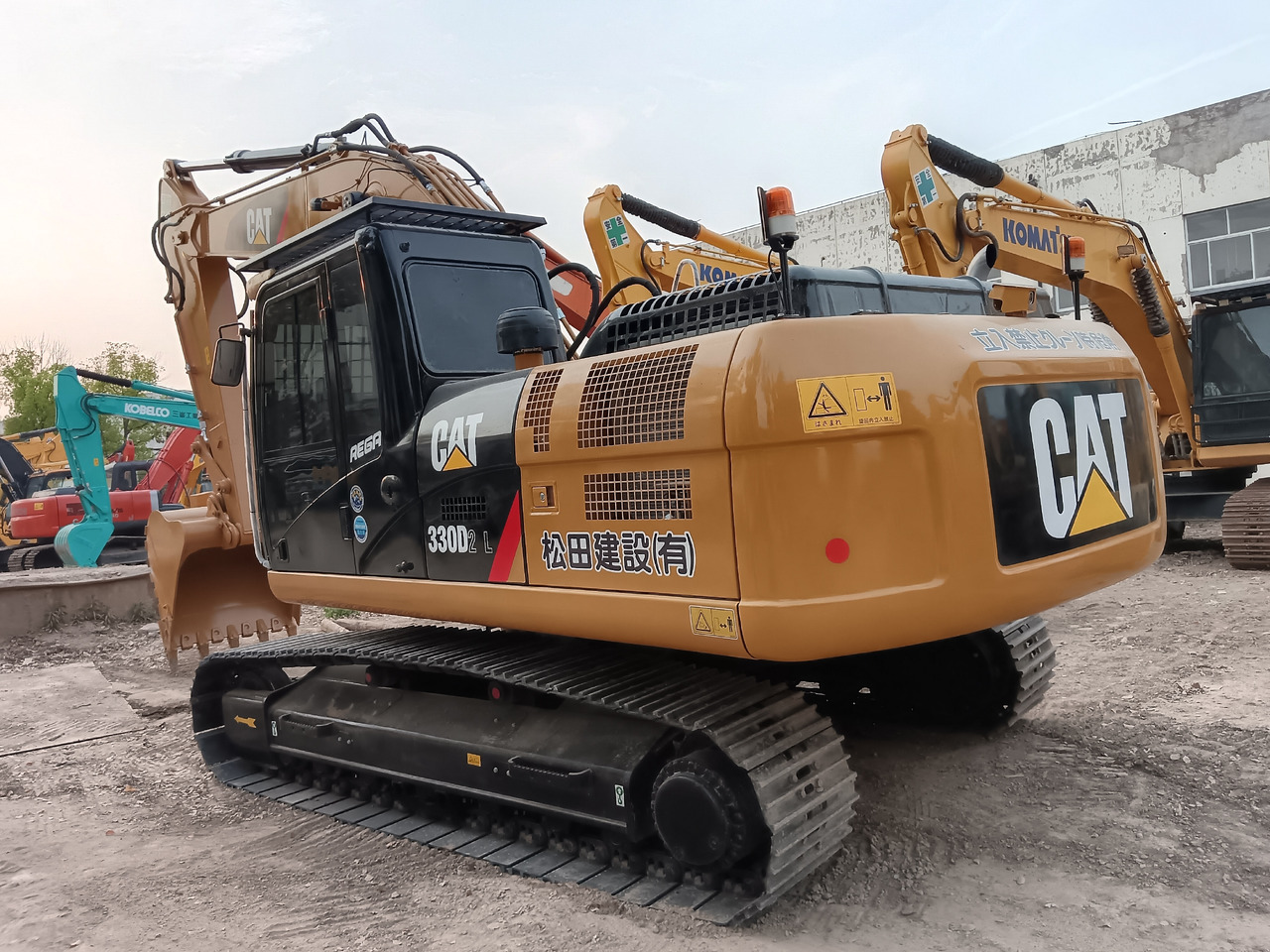 Paletli ekskavatör CATERPILLAR 330D2 L CAT 330GC: fotoğraf 1