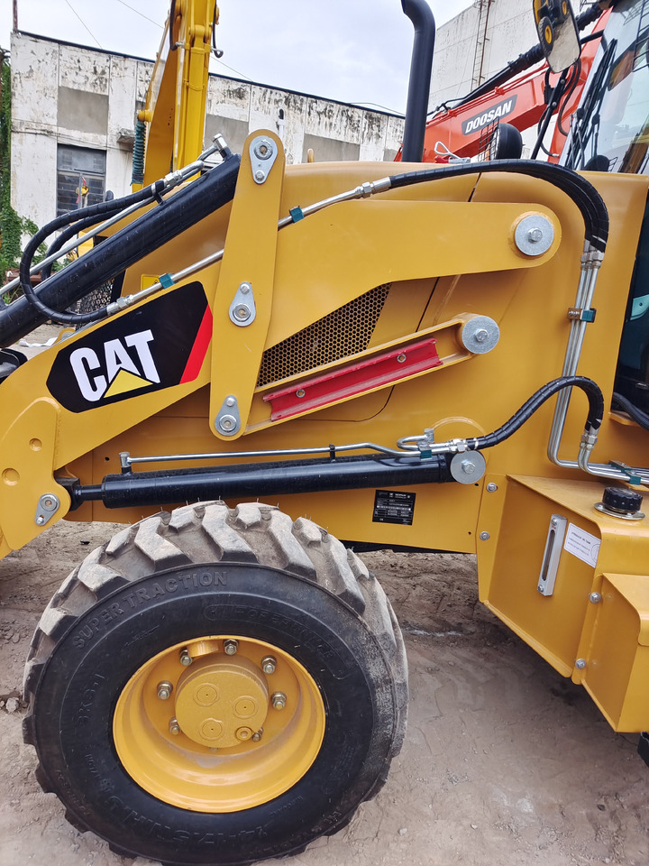 CATERPILLAR 420F BRAND NEW - Iş makinesi: fotoğraf 2 CATERPILLAR 420F BRAND NEW - Iş makinesi: fotoğraf 2