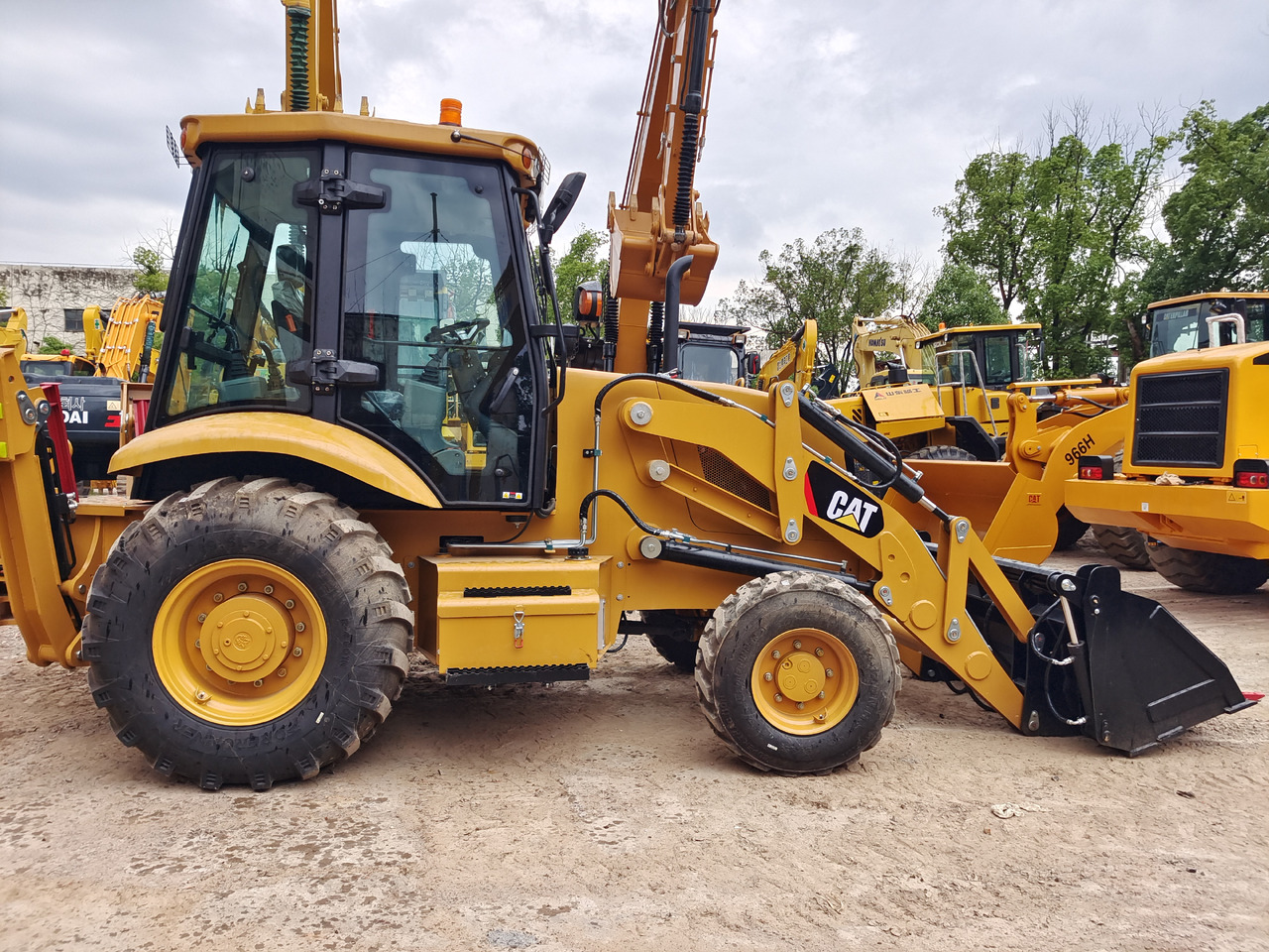 CATERPILLAR 420F BRAND NEW - Iş makinesi: fotoğraf 1 CATERPILLAR 420F BRAND NEW - Iş makinesi: fotoğraf 1