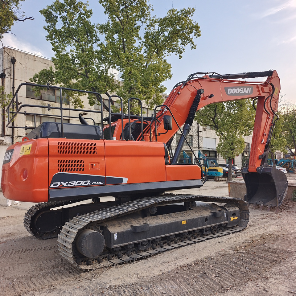 DOOSAN DX 300 LC - 9C - Paletli ekskavatör: fotoğraf 2 DOOSAN DX 300 LC - 9C - Paletli ekskavatör: fotoğraf 2