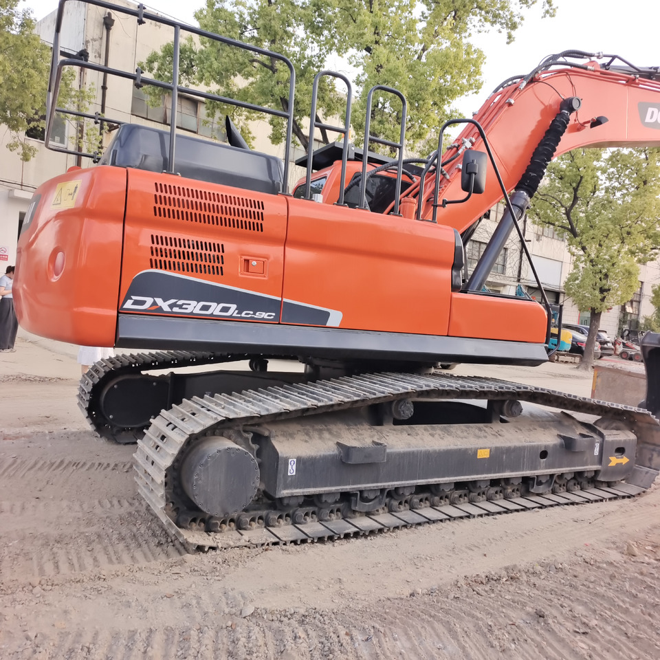 DOOSAN DX300LC-9C Doosan dx 300 lc - 9 c - Paletli ekskavatör: fotoğraf 2 DOOSAN DX300LC-9C Doosan dx 300 lc - 9 c - Paletli ekskavatör: fotoğraf 2