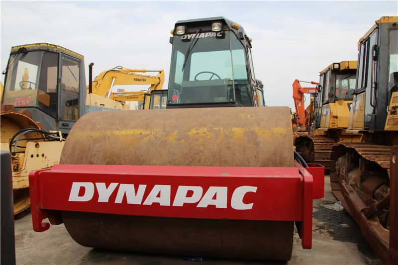 DYNAPAC CA 301 D - Yol silindiri: fotoğraf 2 DYNAPAC CA 301 D - Yol silindiri: fotoğraf 2