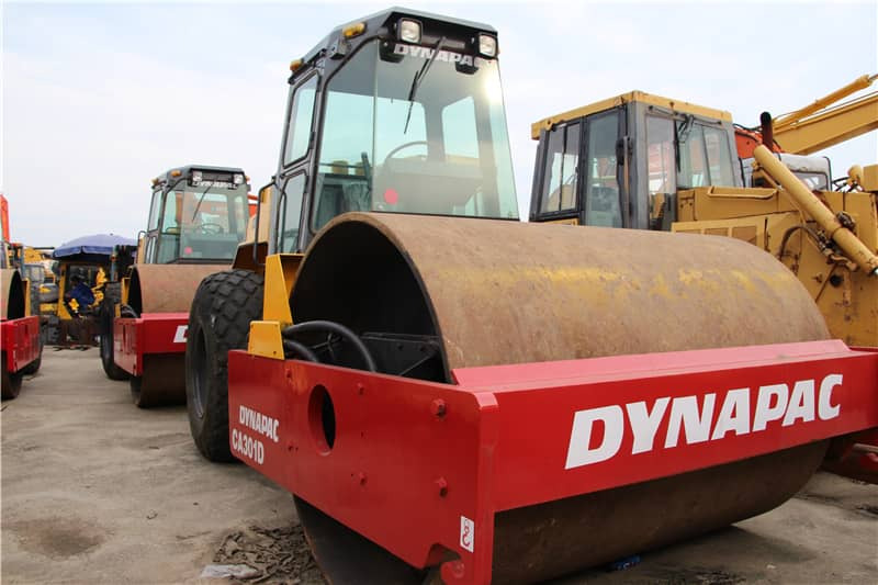 DYNAPAC CA 301 D - Yol silindiri: fotoğraf 1 DYNAPAC CA 301 D - Yol silindiri: fotoğraf 1
