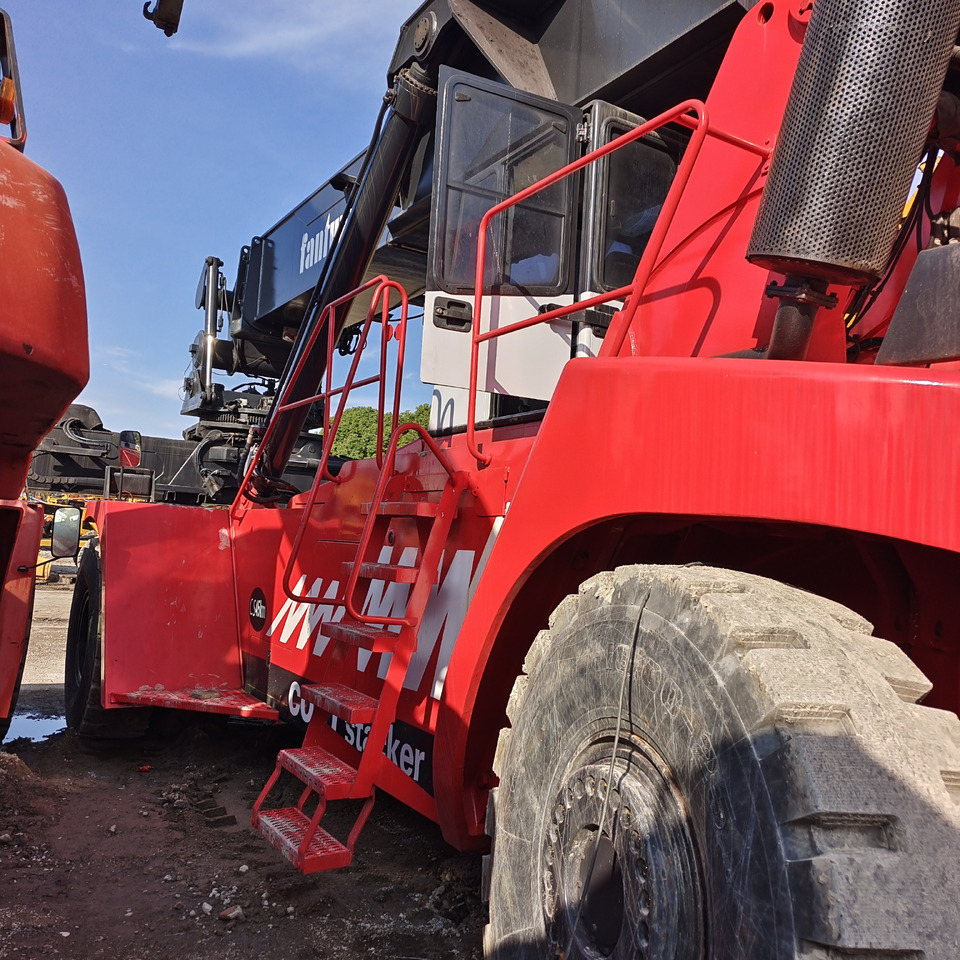 FANTUZZI CS 45 KMHD 45 TON CONTAINER REACH CRANE - Reachstacker: fotoğraf 3 FANTUZZI CS 45 KMHD 45 TON CONTAINER REACH CRANE - Reachstacker: fotoğraf 3