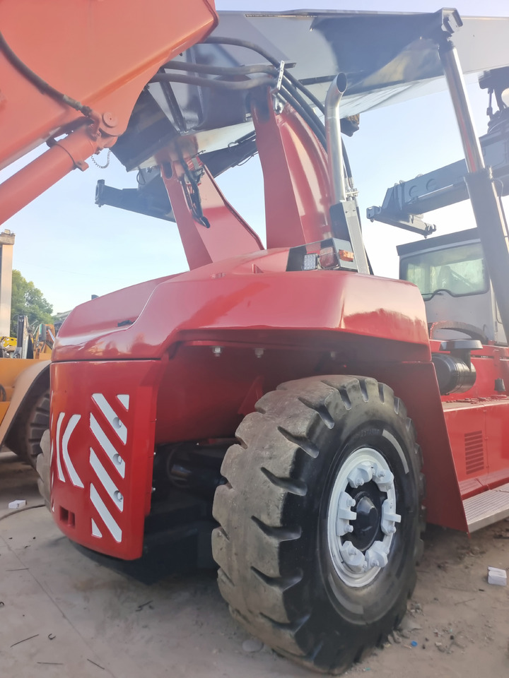 KALMAR DRF 450 - Reachstacker: fotoğraf 4 KALMAR DRF 450 - Reachstacker: fotoğraf 4