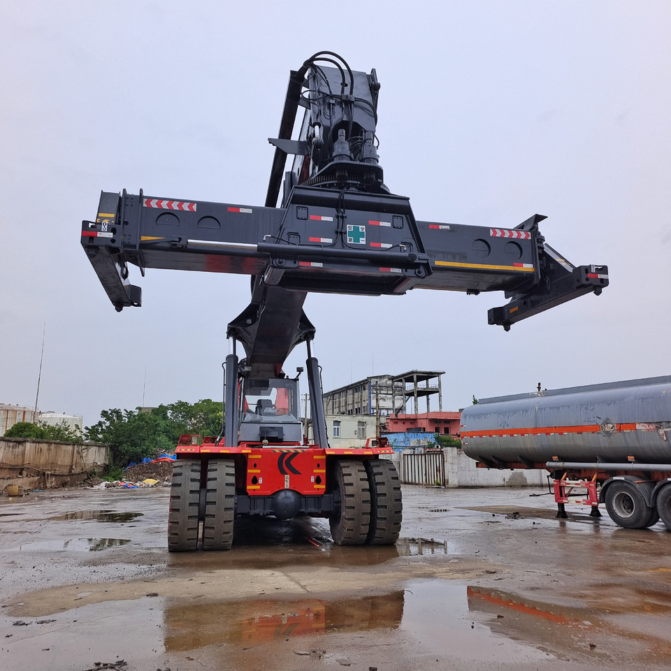 KALMAR DRF450 - Reachstacker: fotoğraf 2 KALMAR DRF450 - Reachstacker: fotoğraf 2