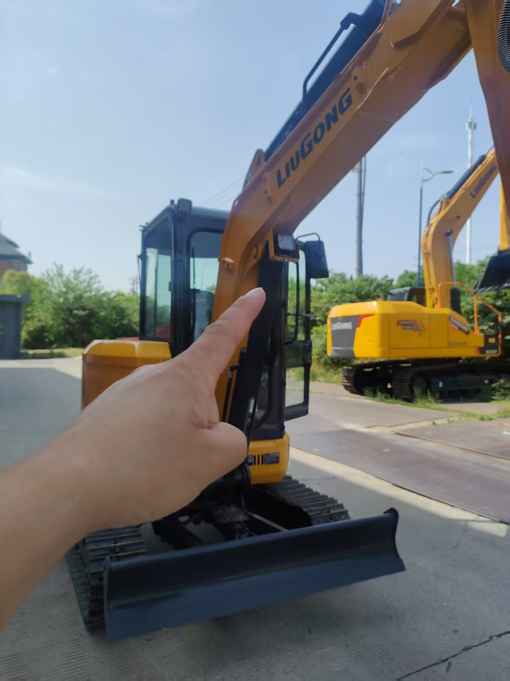 LIUGONG 9035F ZTSG4 BRAND NEW 3.8 TON 3 TON 4 TON MINI DIGGER - Mini ekskavatör: fotoğraf 5 LIUGONG 9035F ZTSG4 BRAND NEW 3.8 TON 3 TON 4 TON MINI DIGGER - Mini ekskavatör: fotoğraf 5