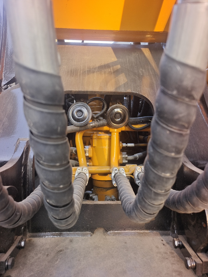 SANY 215H 215C - Paletli ekskavatör: fotoğraf 5 SANY 215H 215C - Paletli ekskavatör: fotoğraf 5