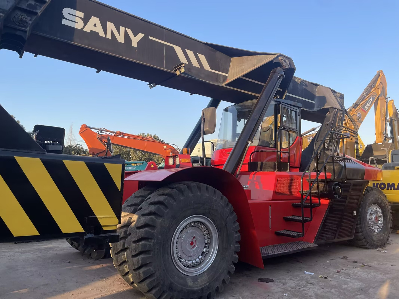 SANY SRSC 45 C30 - Reachstacker: fotoğraf 3 SANY SRSC 45 C30 - Reachstacker: fotoğraf 3