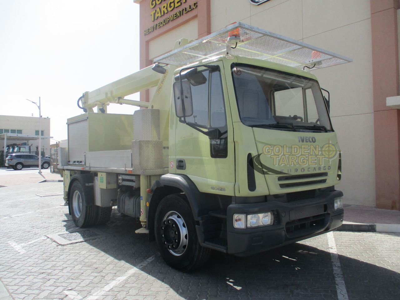 Iveco EURO CARGO 180E28 4x2 PALFINGER P180 Manlift - Araç üzerine platform: fotoğraf 1 Iveco EURO CARGO 180E28 4x2 PALFINGER P180 Manlift - Araç üzerine platform: fotoğraf 1