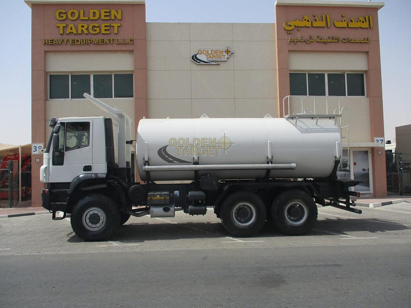Iveco TRAKKER 380 - Tanker kamyon: fotoğraf 5 Iveco TRAKKER 380 - Tanker kamyon: fotoğraf 5