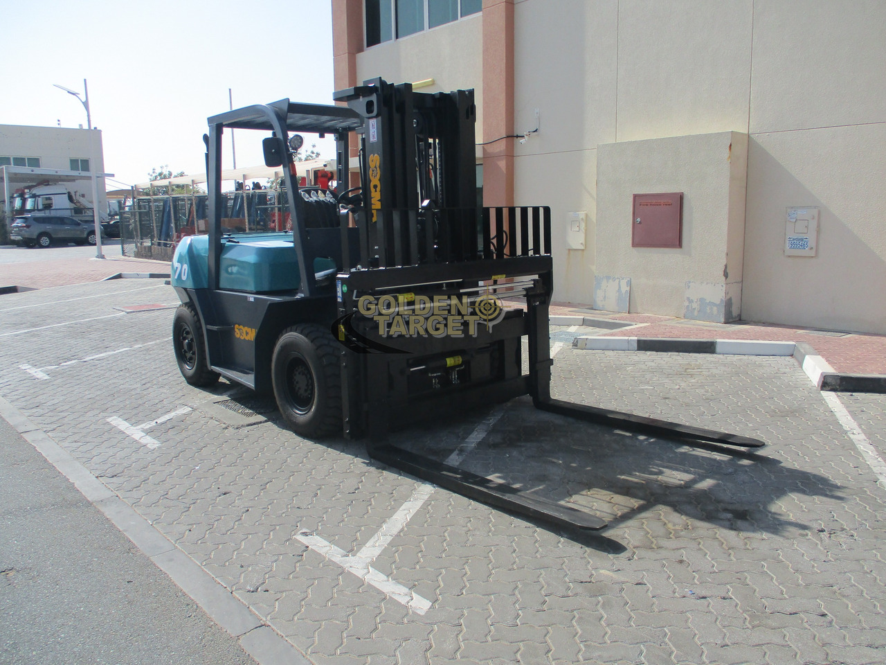SOCMA HNF-70 Forklift - Dizel forklift: fotoğraf 1 SOCMA HNF-70 Forklift - Dizel forklift: fotoğraf 1