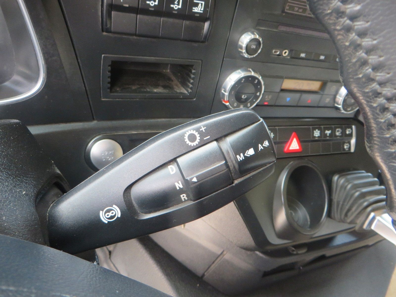 Çekici Mercedes-Benz Actros 1845 LS Retarder Hydraulic: fotoğraf 15 Çekici Mercedes-Benz Actros 1845 LS Retarder Hydraulic: fotoğraf 15