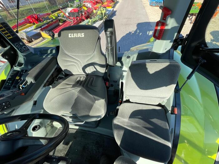 Claas Arion 650 - Traktör: fotoğraf 2 Claas Arion 650 - Traktör: fotoğraf 2
