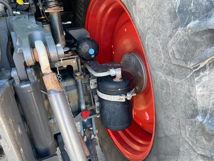 Claas Arion 650 - Traktör: fotoğraf 4 Claas Arion 650 - Traktör: fotoğraf 4