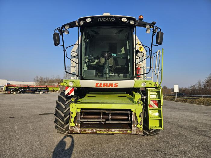 Claas Tucano 450 - Biçerdöver: fotoğraf 2 Claas Tucano 450 - Biçerdöver: fotoğraf 2
