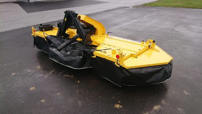 New Holland DuraDisc F 300 - Çayır biçme makinesi: fotoğraf 3 New Holland DuraDisc F 300 - Çayır biçme makinesi: fotoğraf 3