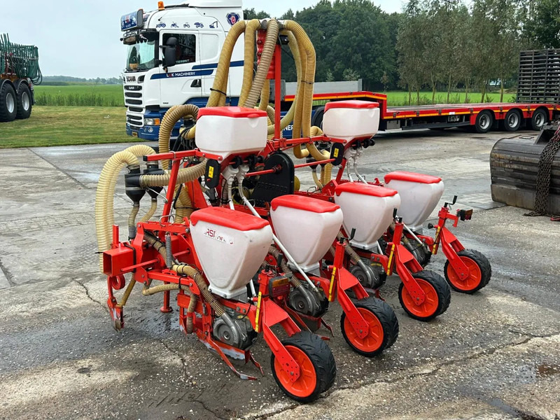 Gaspardo Gaspardo SP540 Maiszaaimachine 4 rijer Zaaimachine - Mibzer: fotoğraf 5 Gaspardo Gaspardo SP540 Maiszaaimachine 4 rijer Zaaimachine - Mibzer: fotoğraf 5