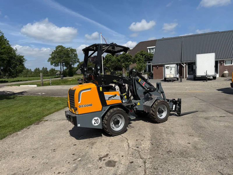 Giant 2300 HD NIEUW Shovel! Giant Kubota - Tekerlekli yükleyici: fotoğraf 4 Giant 2300 HD NIEUW Shovel! Giant Kubota - Tekerlekli yükleyici: fotoğraf 4