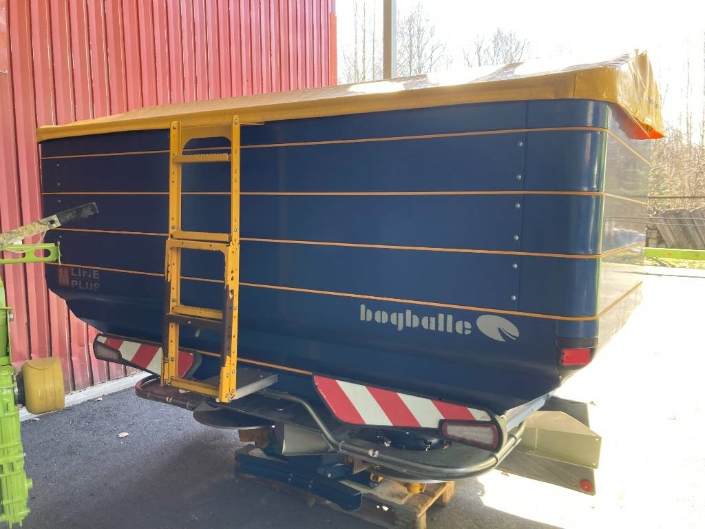 Bogballe M45W Z  - Gübre serpme makinesi: fotoğraf 2 Bogballe M45W Z  - Gübre serpme makinesi: fotoğraf 2