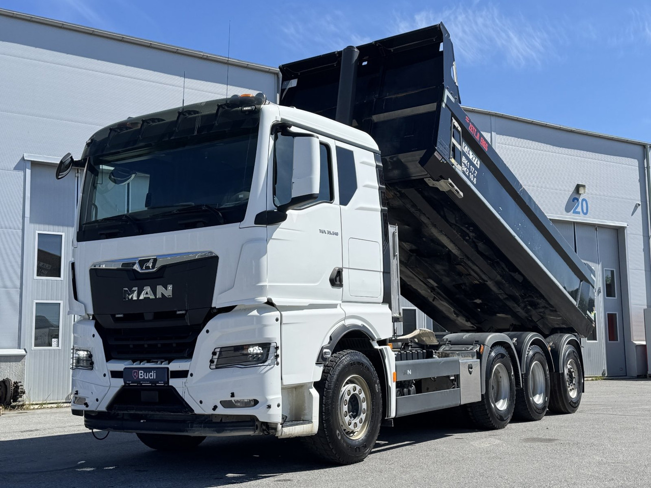 Schaktbil MAN TGX 35.510 8X4-4 BL CH -2022 | Parabel luft | Tridem - Damperli kamyon: fotoğraf 1 Schaktbil MAN TGX 35.510 8X4-4 BL CH -2022 | Parabel luft | Tridem - Damperli kamyon: fotoğraf 1