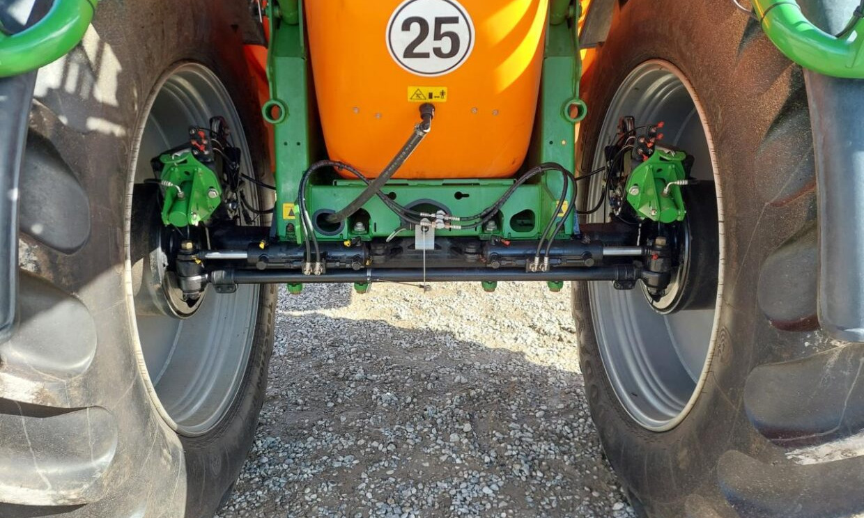 Amazone UX 6200 Super 36-24m med GPS - Çekilir pülverizatör: fotoğraf 5 Amazone UX 6200 Super 36-24m med GPS - Çekilir pülverizatör: fotoğraf 5