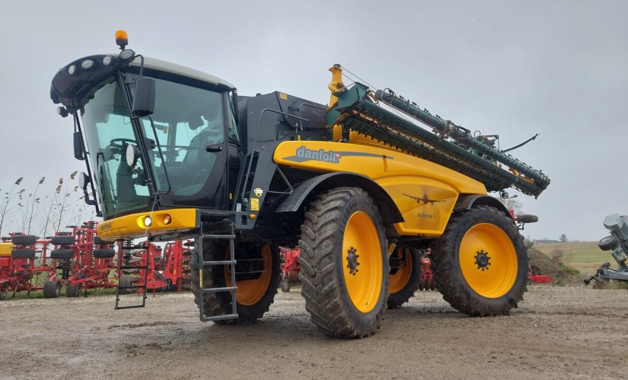 Danfoil Airforce 1 24-36 - Kendi yürür ilaçlama makinesi: fotoğraf 1 Danfoil Airforce 1 24-36 - Kendi yürür ilaçlama makinesi: fotoğraf 1