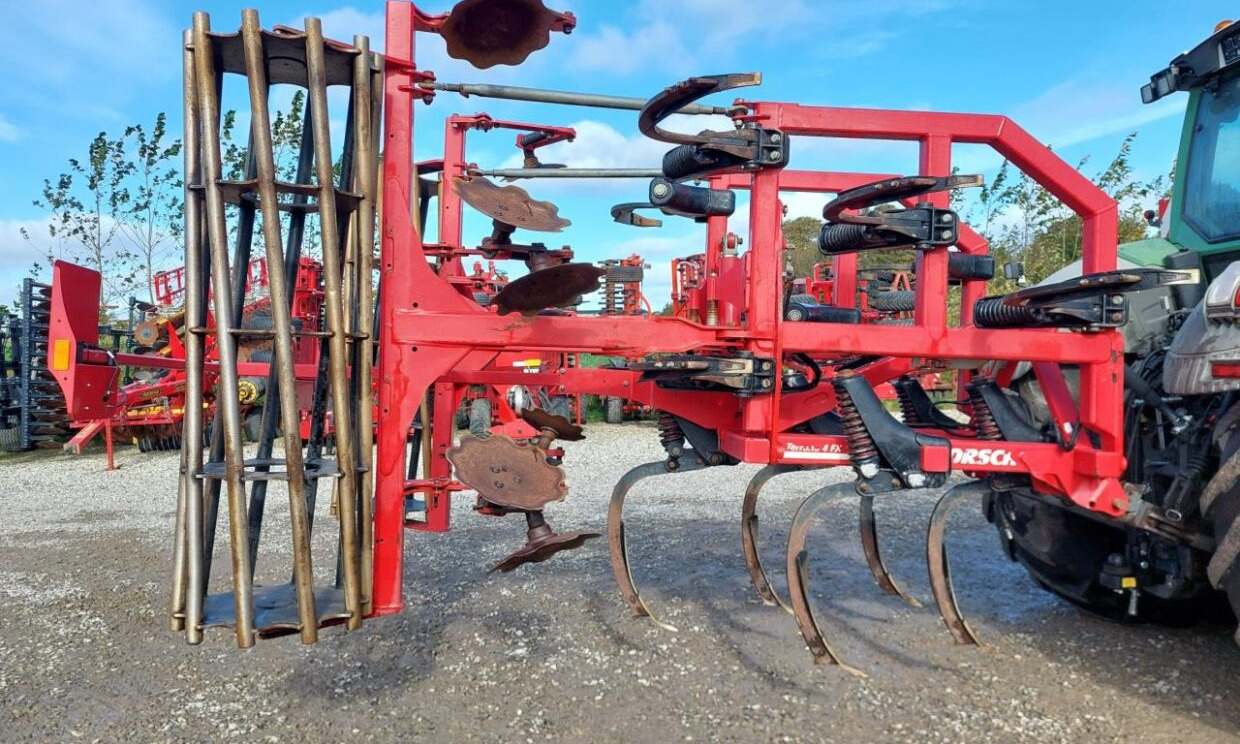 Horsch Terrano 4 FX - Tırmık: fotoğraf 1 Horsch Terrano 4 FX - Tırmık: fotoğraf 1
