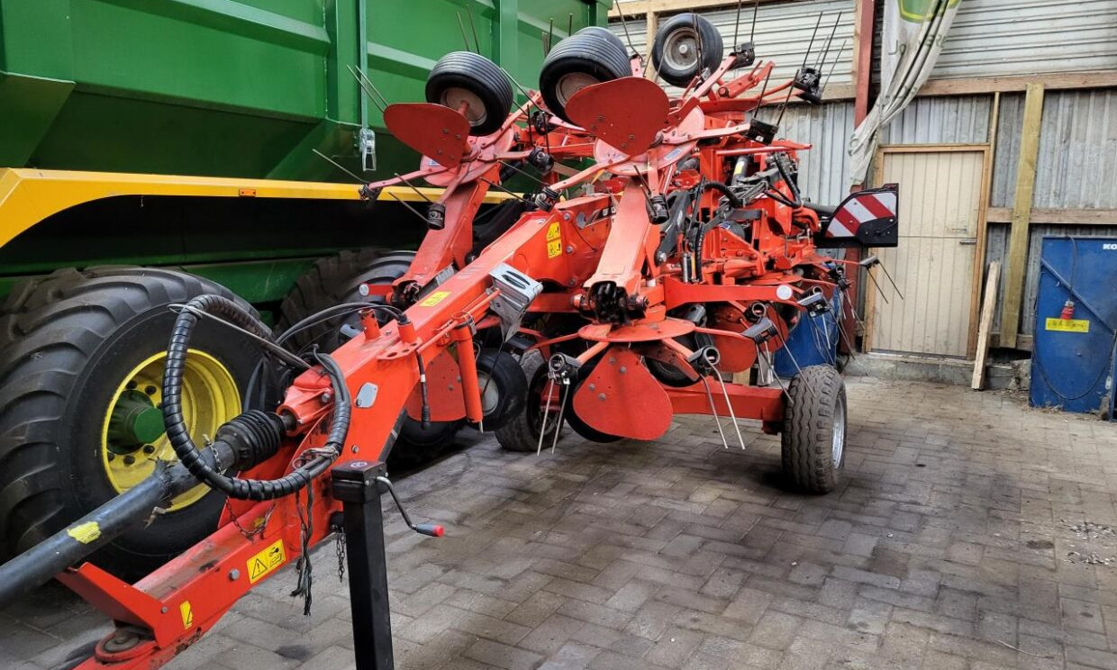 Kuhn 13M SPREDER - Ot toplama tırmığı: fotoğraf 1 Kuhn 13M SPREDER - Ot toplama tırmığı: fotoğraf 1