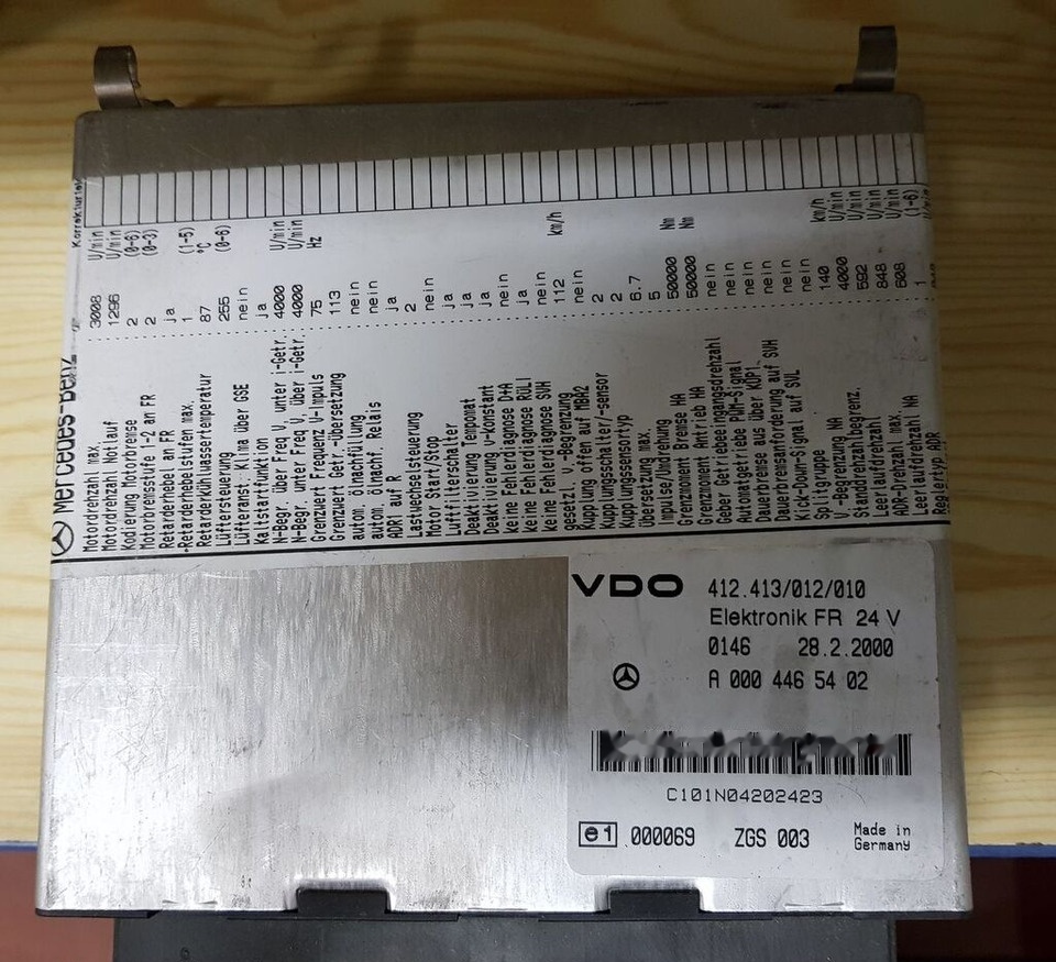 Mercedes-Benz A 001 446 26 17 Mercedes-Benz ACTROS MB2 - Yönetim bloku - Kamyon: fotoğraf 1 Mercedes-Benz A 001 446 26 17 Mercedes-Benz ACTROS MB2 - Yönetim bloku - Kamyon: fotoğraf 1